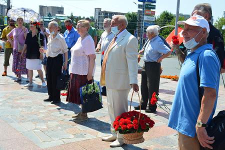 Коммунисты города Иваново почтили память павших в годы Великой Отечественной войны