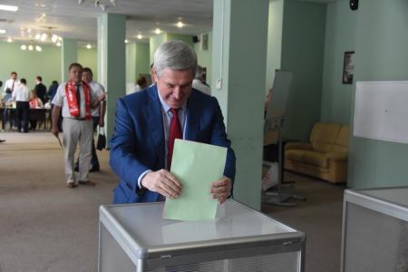 Состоялось открытие второго этапа XVIII съезда КПРФ