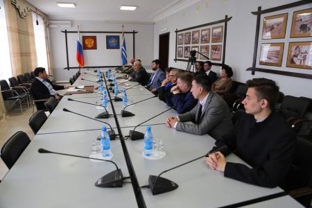 Коммунисты Тувы встретились с ВРИО Главы Республики