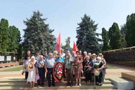 Коммунисты и беспартийные патриоты Краснодарского края почтили память погибших в годы Великой Отечественной войны