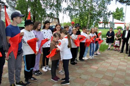 Приём в пионеры и октябрята прошел в поселке Мирный Серпуховского городского округа Московской области