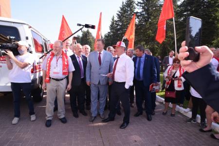 Состоялось открытие второго этапа XVIII съезда КПРФ