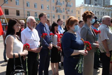 В День памяти и скорби коммунисты Рязани возложили цветы к Вечному огню
