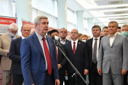 Г.А. Зюганов в Госдуме принял участие в открытии выставки, посвященной 100-летию образования Коммунистической партии Китая