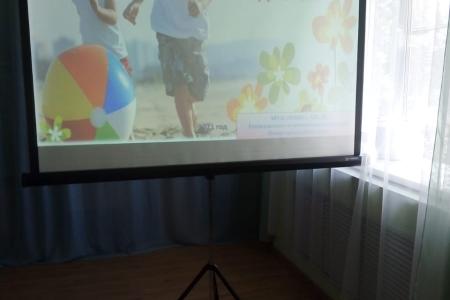 1 июня КПРФ нижегородские коммунисты вручили более тысячи подарков  будущим первоклассникам