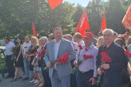 Коммунисты и беспартийные патриоты Краснодарского края почтили память погибших в годы Великой Отечественной войны