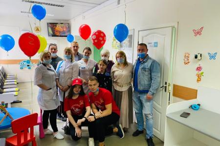 Московская область. В День защиты детей коммунисты поздравили ребятишек и вручили им подарки