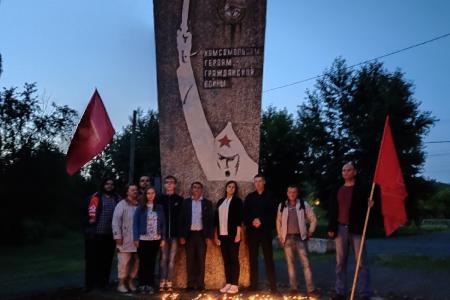 Возложения цветов в Перми