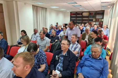 В Свердловском обкоме КПРФ прошло обучение активистов агитации и пропаганде в сети интернет. Главные итоги
