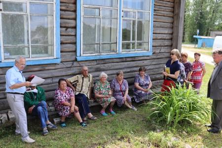 Ярославская область. Депутаты от КПРФ Александр Воробьев и Елена Кузнецова провели серию встреч с жителями Первомайского района