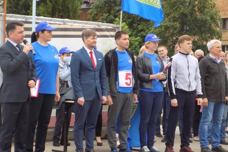 Воронежские коммунисты поздравили самолетостроителей с возвращением на «Милю ВАСО»