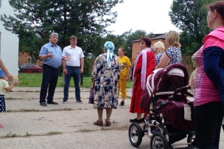 В Подмосковье активно продолжается реализация партийного проекта «Своих не бросаем»