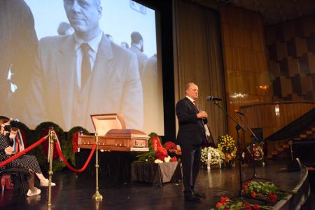 Г.А. Зюганов проводил в последний путь советского актера и кинорежиссера В.В. Меньшова