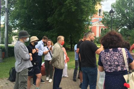 Москва. «Народная приемная» КПРФ в ВАО: Быть или не быть Семеновскому парку?