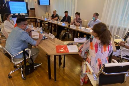 Лидер тюменских коммунистов Т.Н. Казанцева встретилась с выпускниками Тобольского педучилища имени В.И. Ленина и приняла участие в круглом столе на демографическую тему