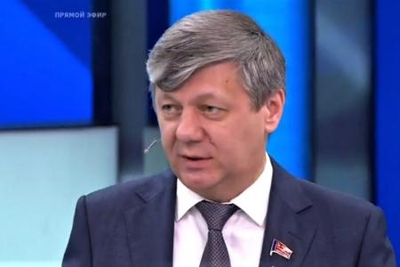 Дмитрий Новиков на Первом канале: «Воссоединить русских и украинцев помогут ленинские принципы дружбы народов»