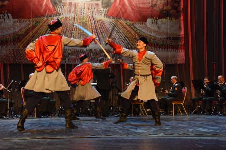 В Москве состоялся торжественный концерт, посвященный 100-летней годовщине образования Компартии Китая