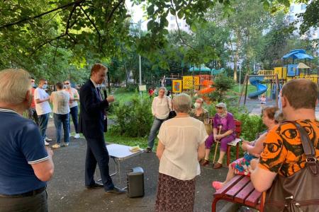 Москва. Денис Парфенов: На этой неделе провёл ряд встреч с жителями Медведково