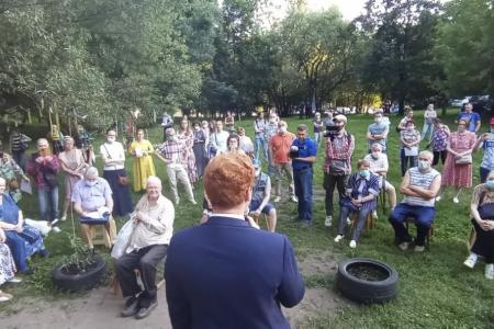 Денис Парфенов: «Стройке нет! Встретился с жителями ул. Белозерская в Бибирево»