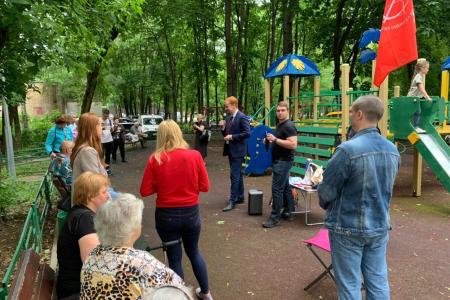 Денис Парфенов: «Дюжина встреч с людьми каждую неделю»