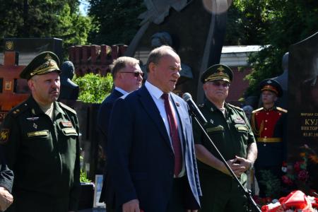 Г.А. Зюганов принял участие в памятных мероприятиях, посвященных 100-летию Маршала Советского Союза В.Г. Куликова