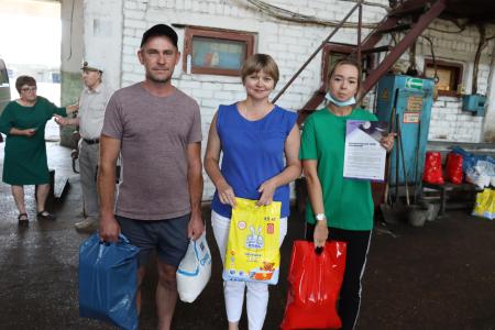 Ярославская область. Депутат КПРФ Елена Кузнецова приняла наказы от жителей Даниловского района