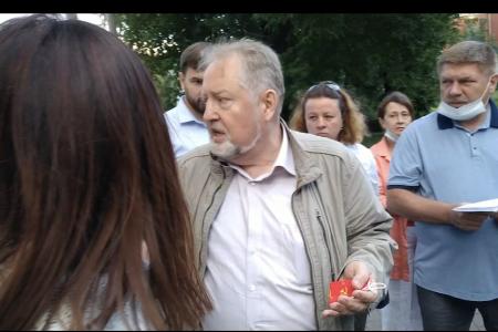 Москва. «Народная приемная» КПРФ в ВАО: Быть или не быть Семеновскому парку?