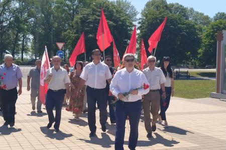 Белгородские коммунисты почтили память участников Прохоровского сражения
