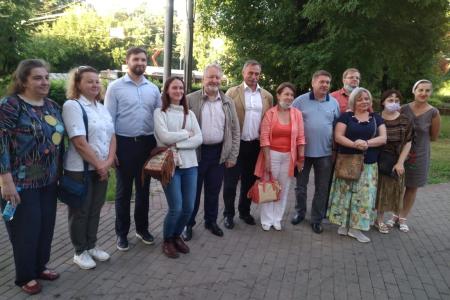 Москва. «Народная приемная» КПРФ в ВАО: Быть или не быть Семеновскому парку?