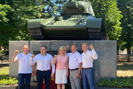 Александр Тарнаев проводит рабочие встречи  с партийным активом КПРФ в Симферополе и Севастополе