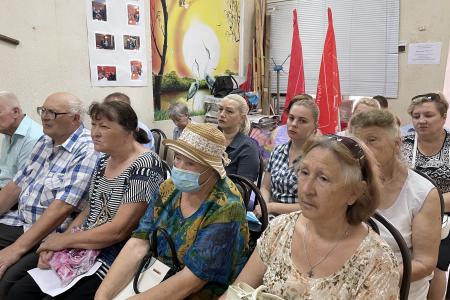 Краснодарский край. Н.И. Осадчий и А.М. Сафронов провели совещание актива КПРФ в станице Полтавской
