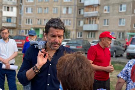 Александр Ющенко активно продолжает встречаться с жителями Уфы