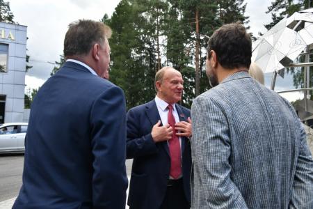 Лидер КПРФ Г.А. Зюганов прибыл с рабочим визитом в Звездный городок Подмосковья