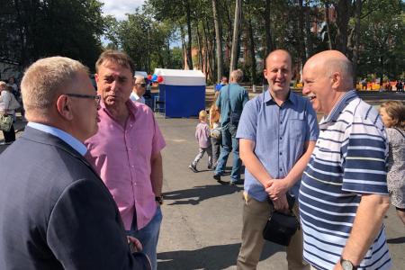Московская область. Депутат-коммунист Александр Наумов поздравил жителей Ступино с Днём города