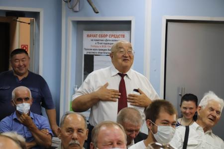 Юрий Афонин и Павел Грудинин провели встречи с работниками предприятий и жителями Хакасии