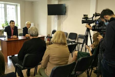 В Новгородском обкоме КПРФ состоялась пресс-конференция с депутатом Государственной Думы РФ, писателем Сергеем Шаргуновым