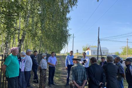 Александр Ющенко встретился с деревенскими жителями Башкирии