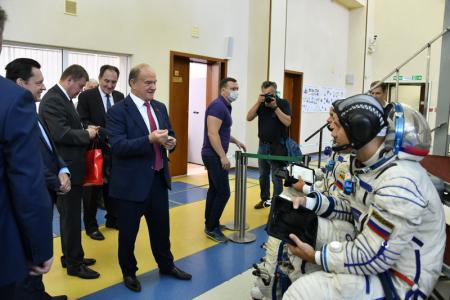 Лидер КПРФ Г.А. Зюганов прибыл с рабочим визитом в Звездный городок Подмосковья