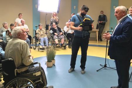 Николай Харитонов провёл рабочую встречу в социальном доме «Опека»