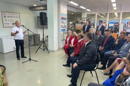 Московская область. Продолжается рабочий визит Г.А. Зюганова во Фрязино на предприятие ЗАО НПП «Магратеп»