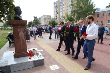 Г.А. Зюганов принимает участие в торжественных мероприятиях в Орле