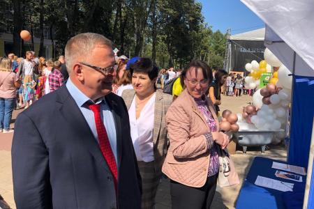 Московская область. Депутат-коммунист Александр Наумов поздравил жителей Ступино с Днём города