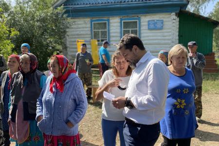 Александр Ющенко встретился с деревенскими жителями Башкирии