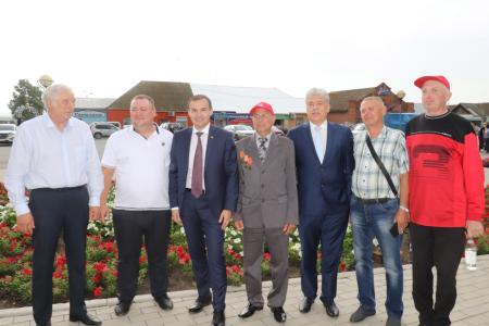 Юрий Афонин и Павел Грудинин посетили передовые сельхозпредприятия Красноярского края