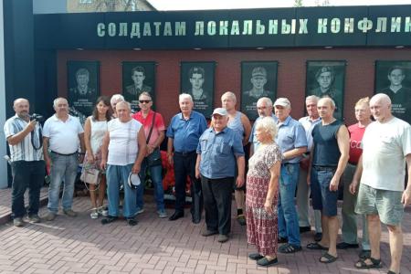 Секретари Тамбовского обкома КПРФ встретились с жителями г. Мичуринска
