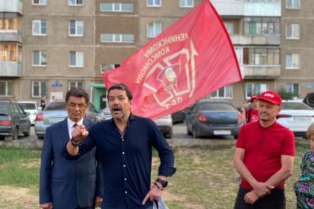 Александр Ющенко активно продолжает встречаться с жителями Уфы