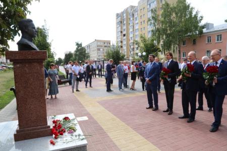 Г.А. Зюганов принимает участие в торжественных мероприятиях в Орле