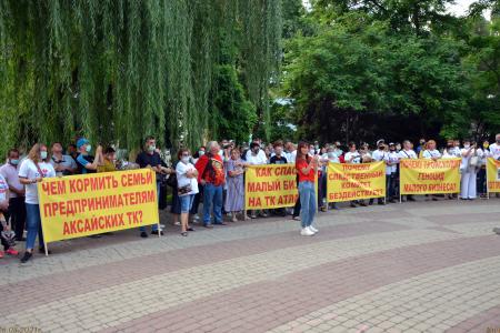 Донские депутаты-коммунисты провели встречу с избирателями