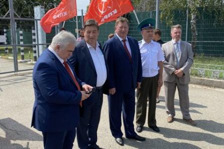 Начался рабочий визит академика Кашина и депутатов-коммунистов Госдумы на Ставрополье