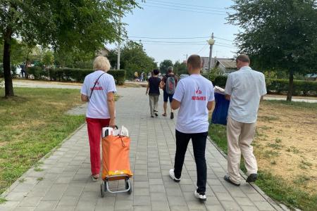 В минувшие выходные коммунисты и комсомольцы Волгограда вышли на улицы города